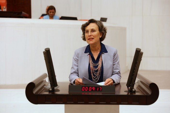 Çalışanların 14 gün izinli sayılması için kanun teklifi